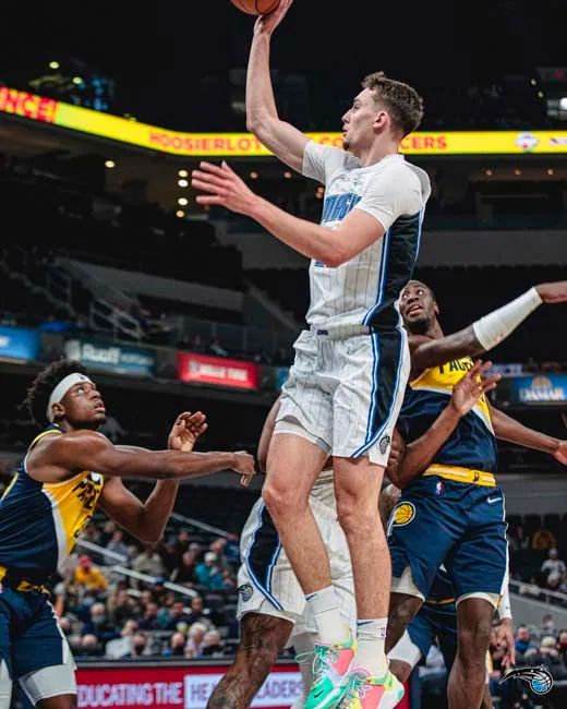 守不恋战 守不恋战